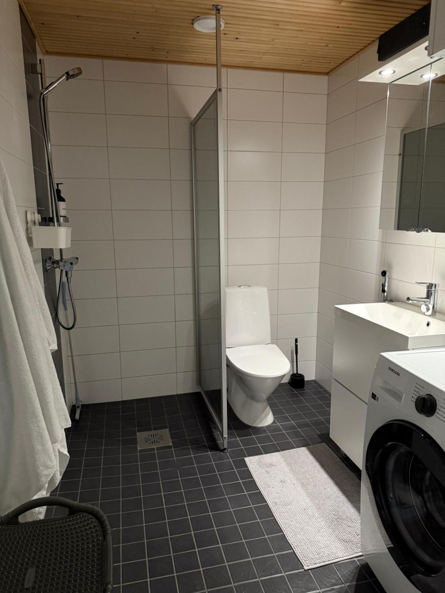 Cozy Top-Floor Studio In Turku - Near City Center Buitenkant foto